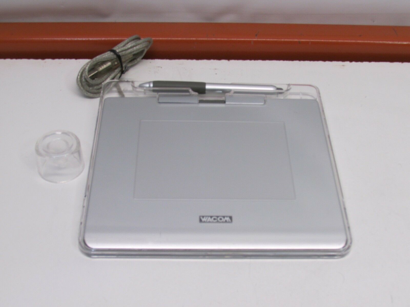 Wacom Drawing Tablet Model CTE-440 With Pen Silver