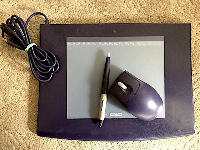 Wacom Intuos2 6 x 8 USB Graphics Tablet  XD Wirless Mouse + PEN