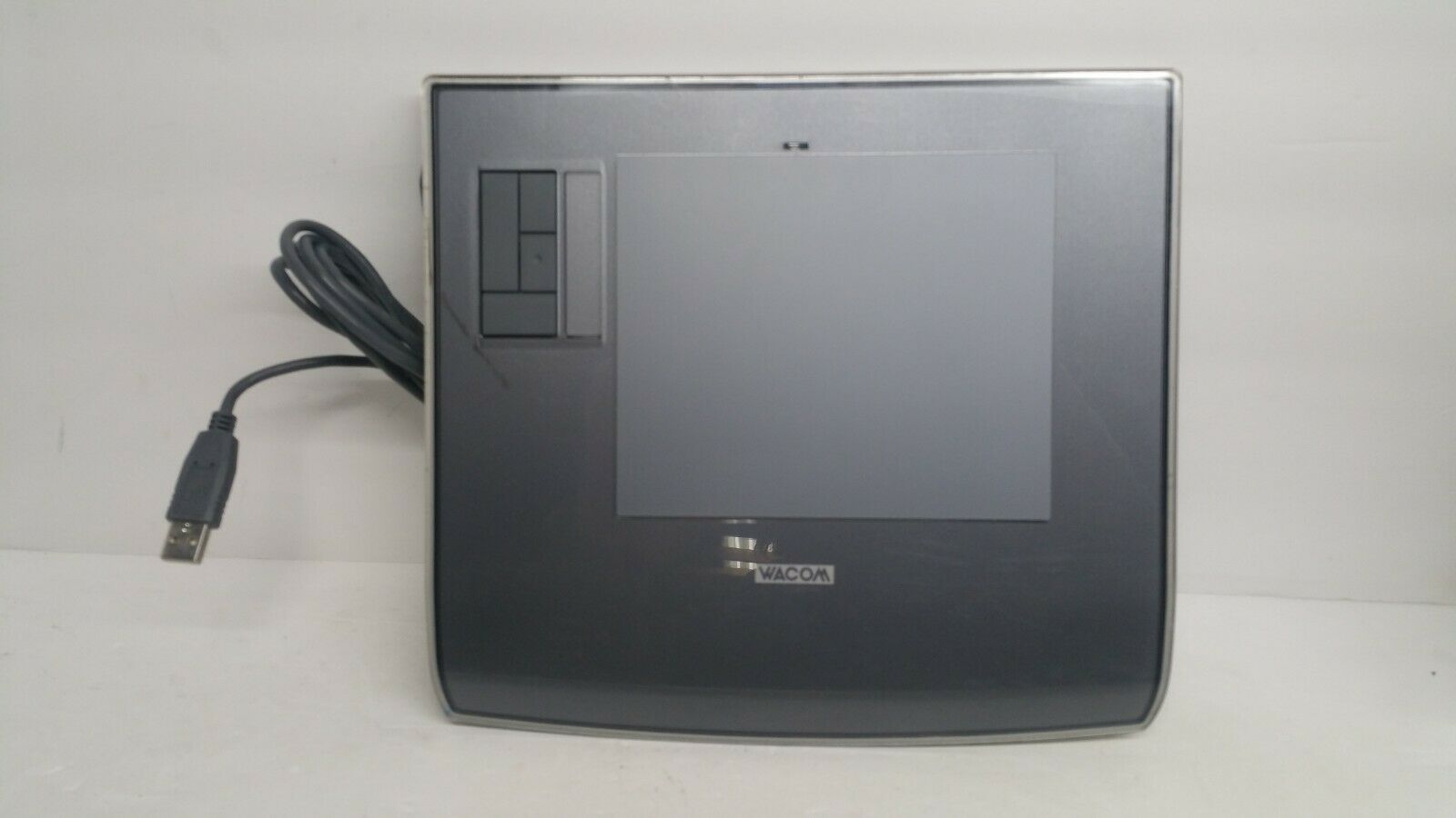 Wacom Intuos 3 Graphics Drawing Tablet PTZ-430 NO PEN