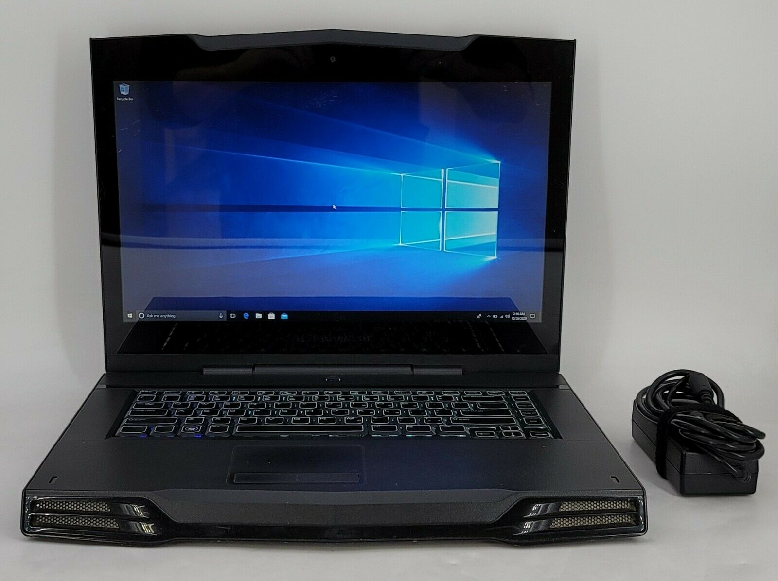Alienware M15X - 15.6" Laptop - Intel i5-m540 @ 2.53GHz 8GB RAM 250GB SSD & GPU