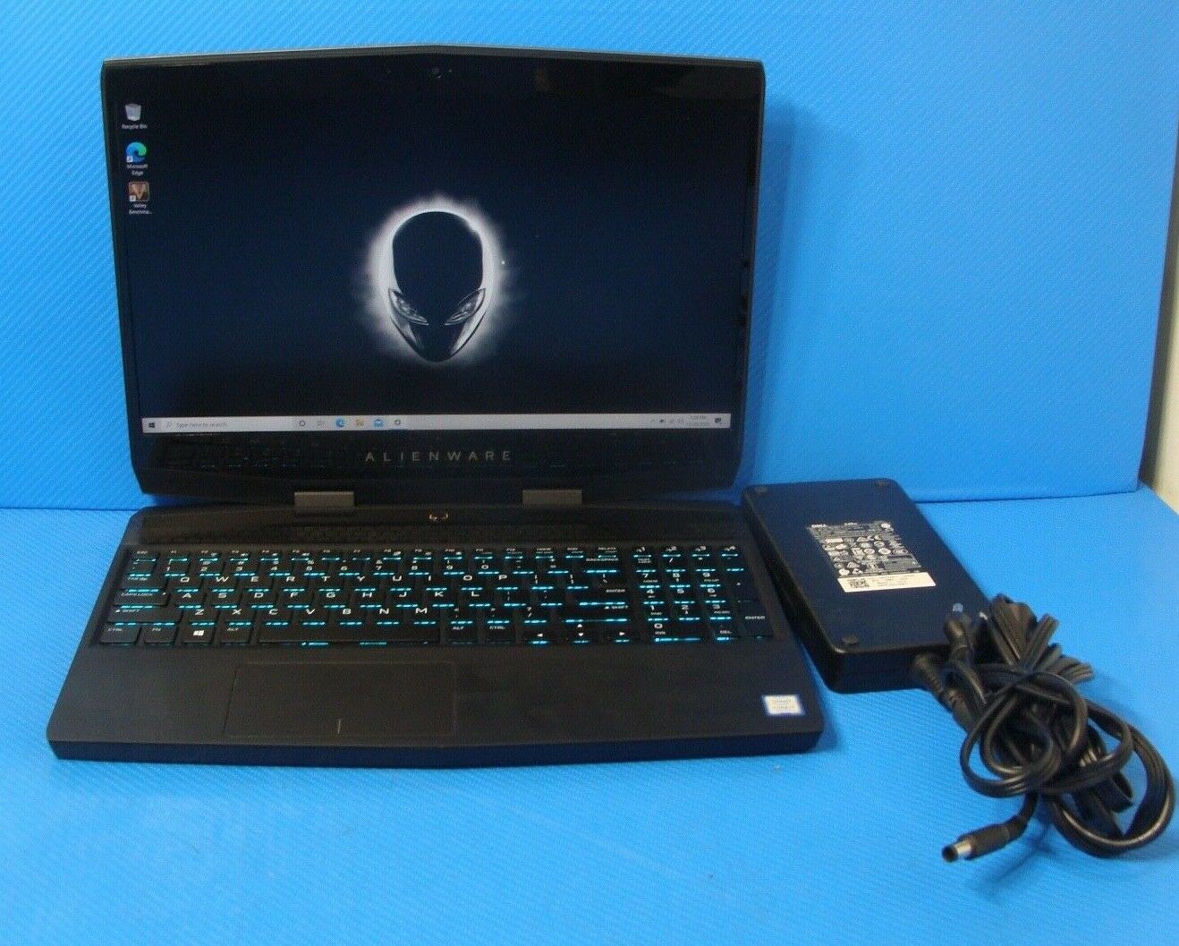 Dell Alienware M15 15.6" 240Hz Gaming Laptop i7-9750H 2.6Ghz 32GB 512GB RTX 2060