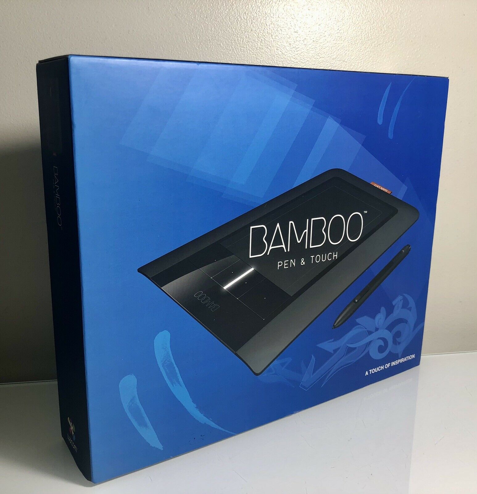 ⭕️ Wacom Bamboo Graphics Drawing Tablet with Stylus, Discs, Model CTH-460