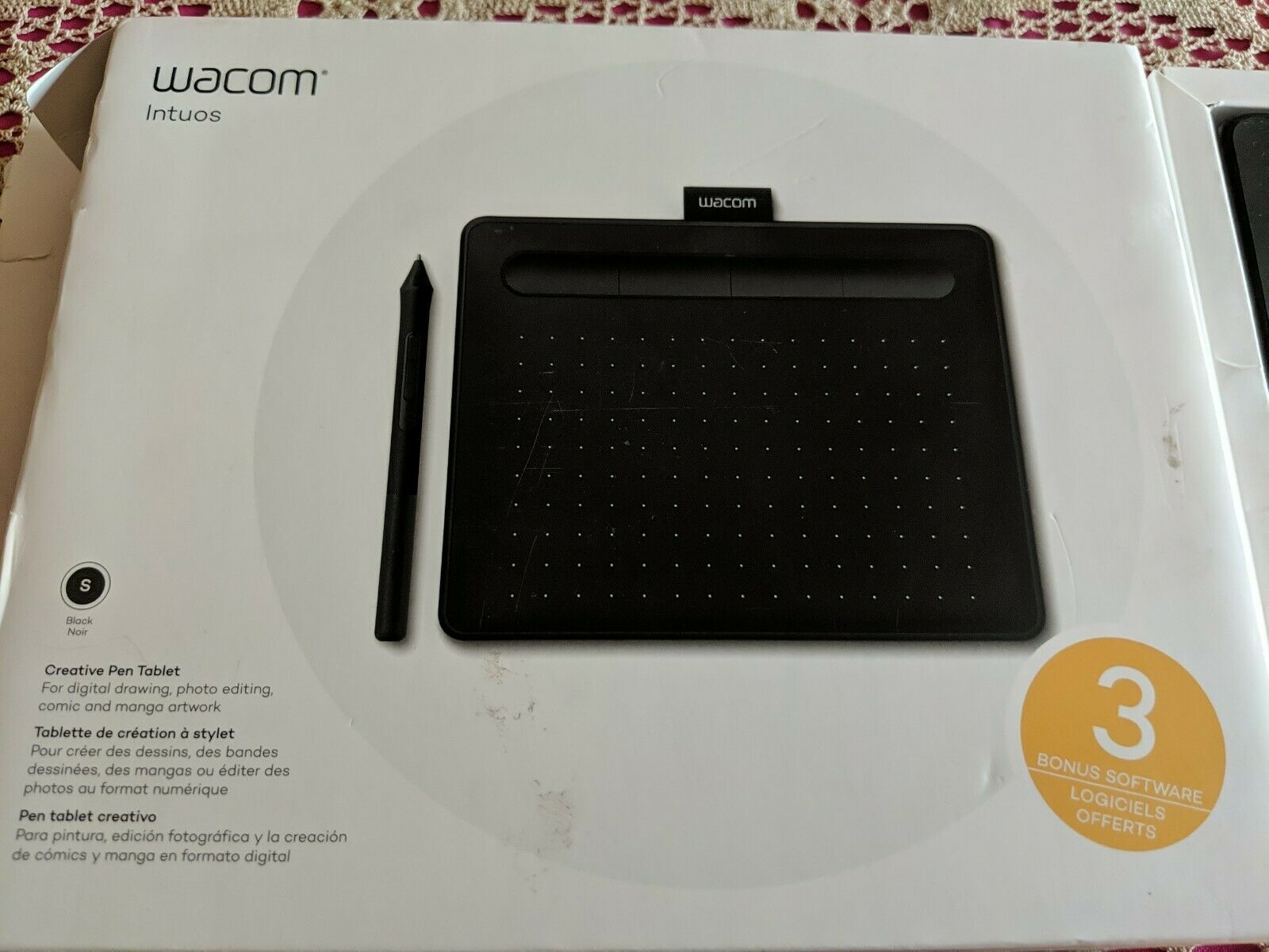 New Wacom Intuos Graphics Drawing Tablet, Small 7.9"x 6.3", Black, CTL4100