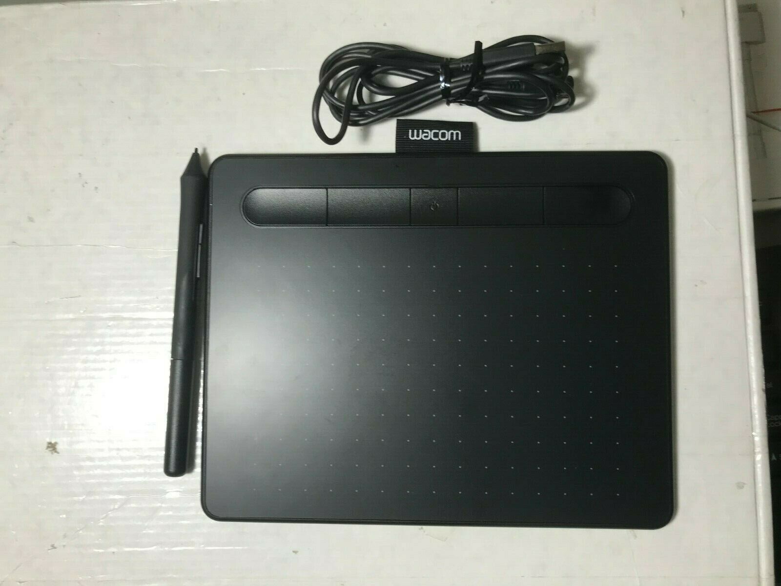 Wacom Intuos S  Drawing Graphics Tablet - Black CTL-4100WL